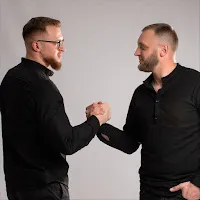Brattи — Un Părinte Poate Crește — обложка